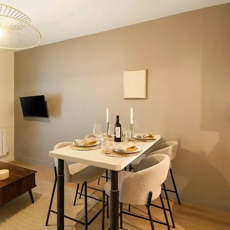 - Family For 4 Apartament