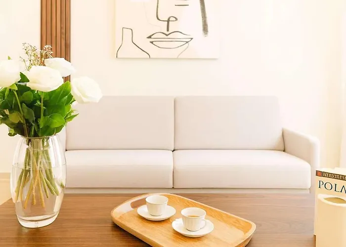 - Family For 4 * Paryż